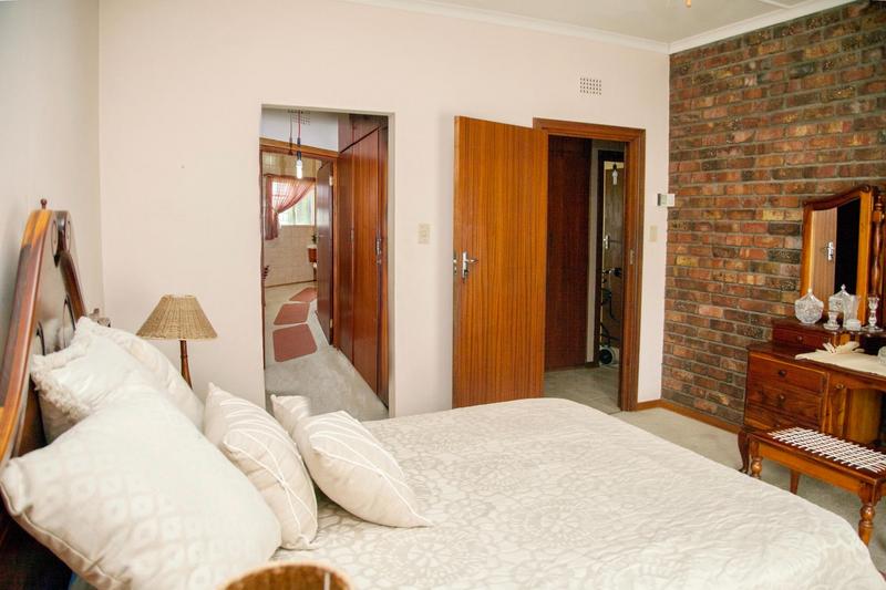 5 Bedroom Property for Sale in Douglas Northern Cape